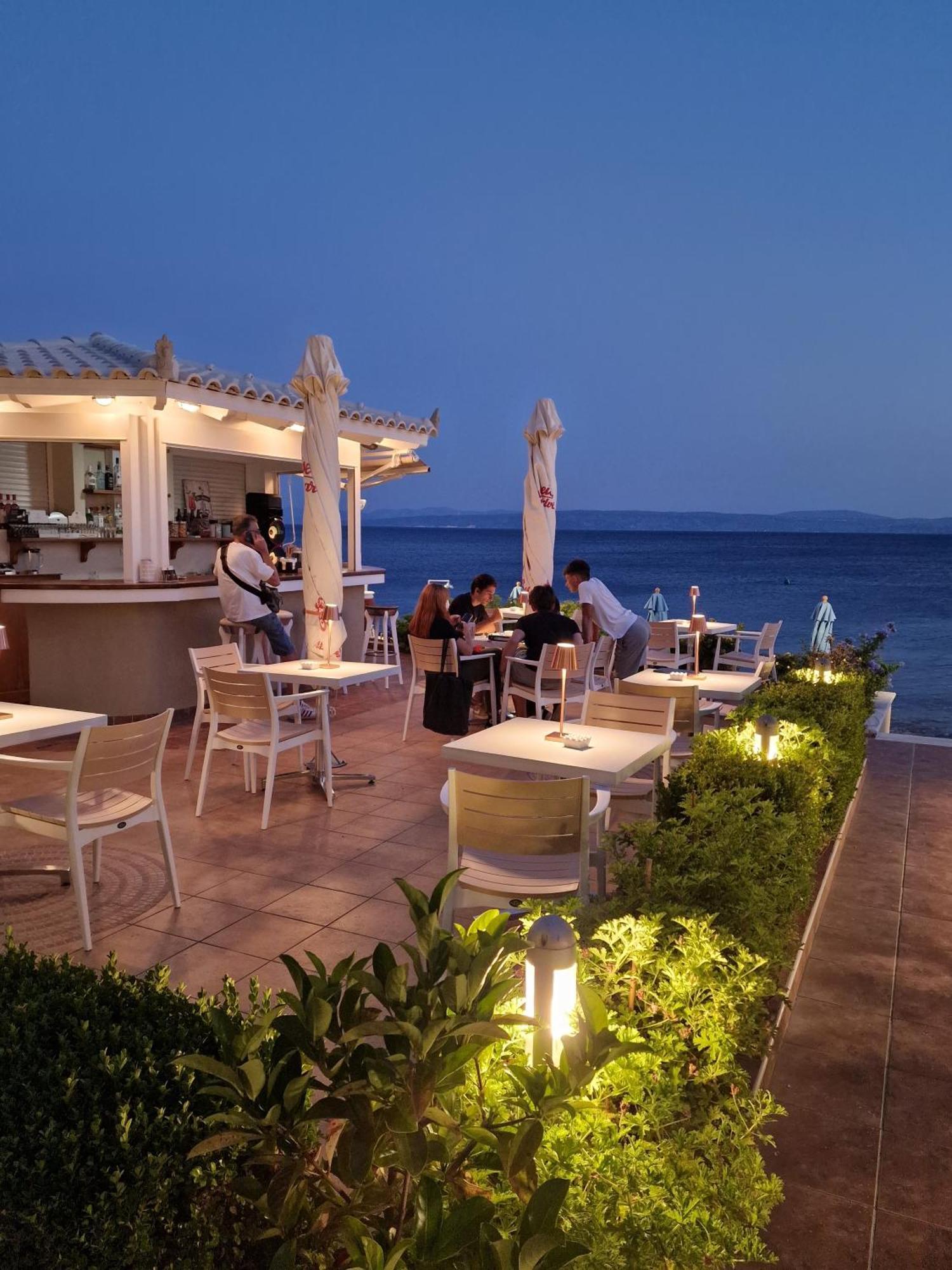 Porto Xronia Aparthotel Khronia ภายนอก รูปภาพ