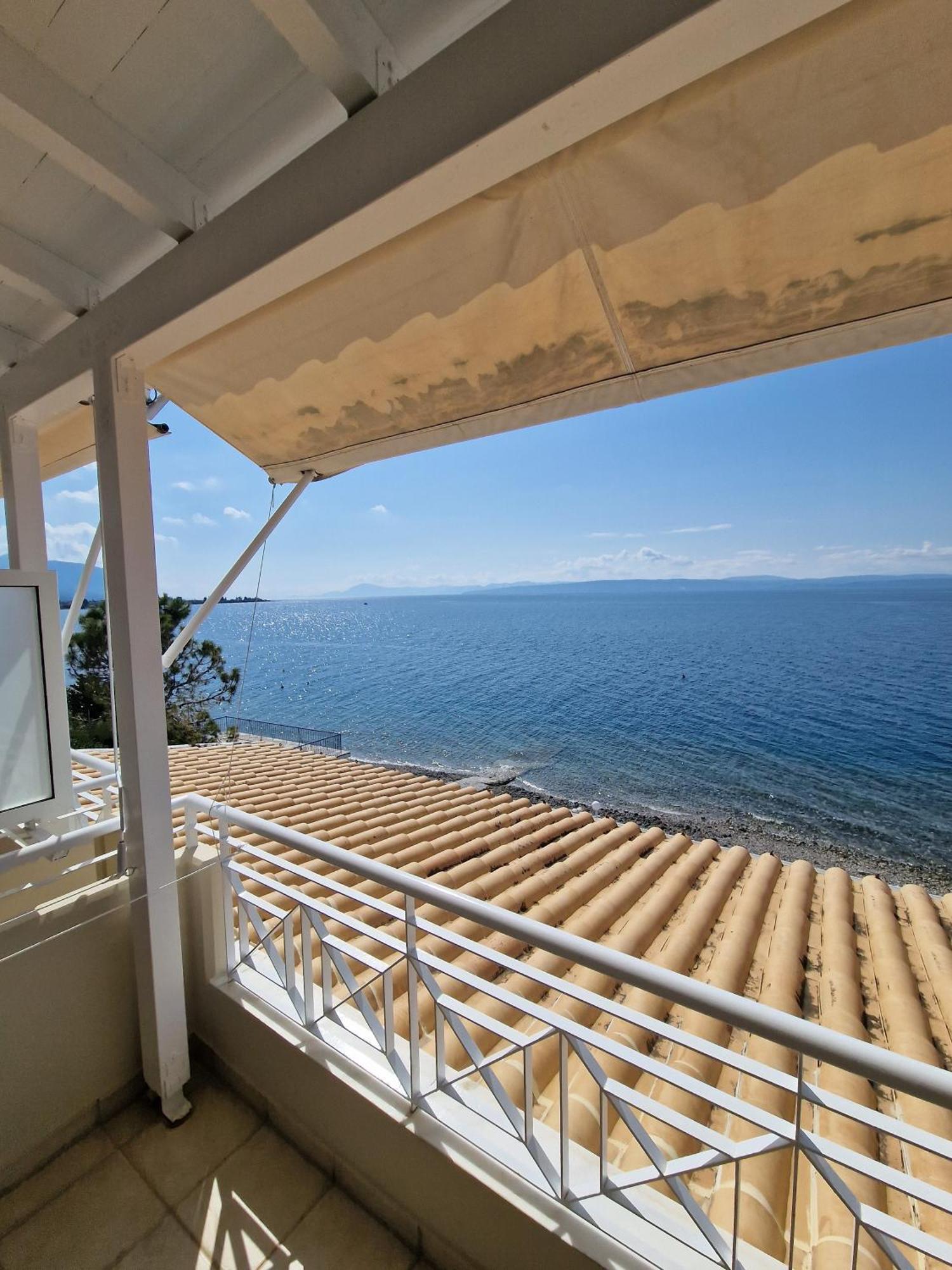 Porto Xronia Aparthotel Khronia ภายนอก รูปภาพ