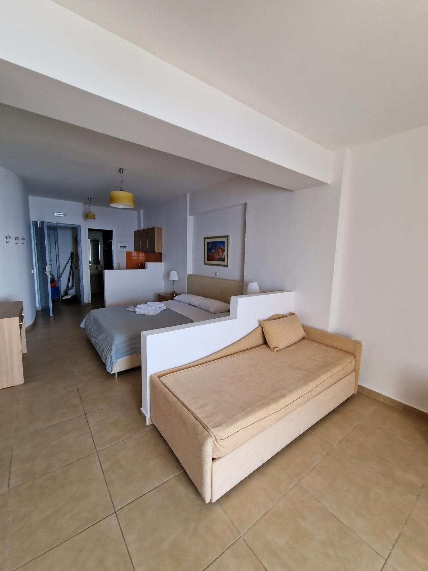 Porto Xronia Aparthotel Khronia ภายนอก รูปภาพ