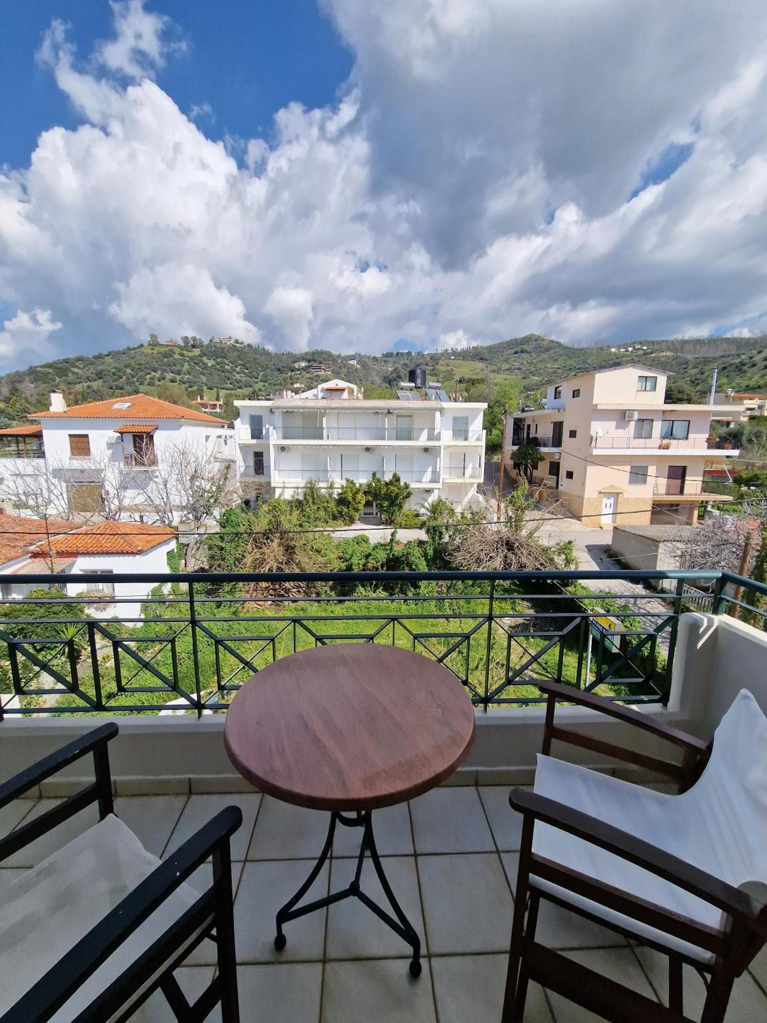 Porto Xronia Aparthotel Khronia ภายนอก รูปภาพ
