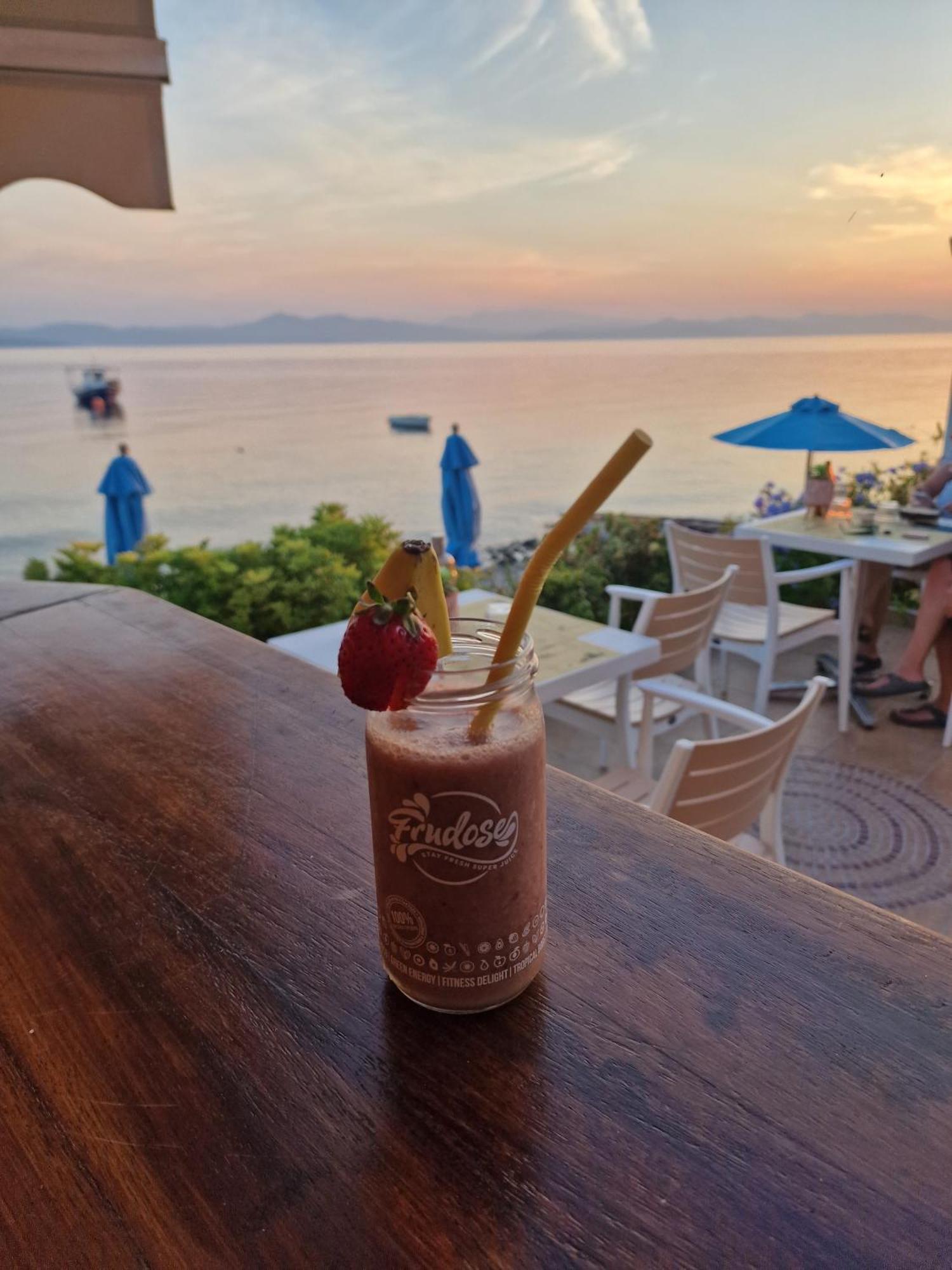 Porto Xronia Aparthotel Khronia ภายนอก รูปภาพ