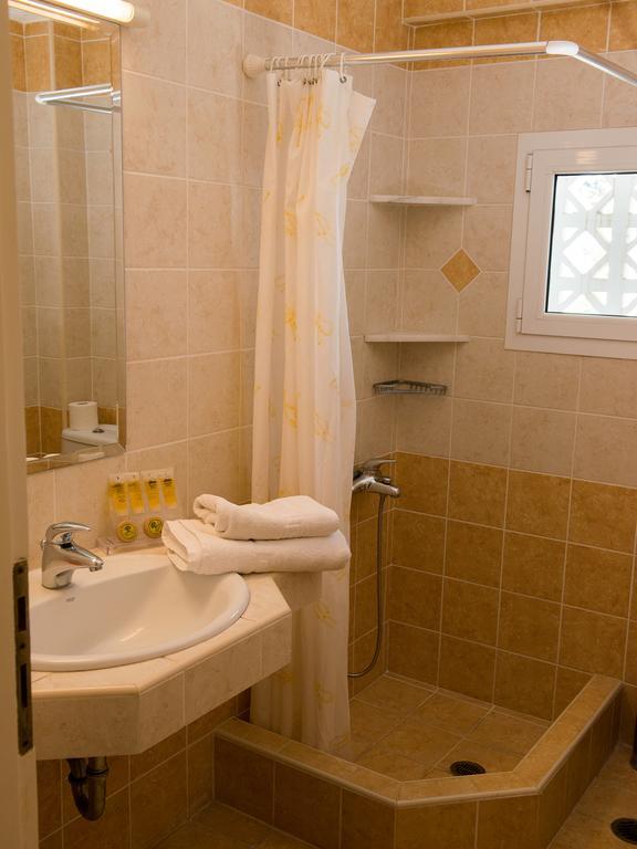 Porto Xronia Aparthotel Khronia ภายนอก รูปภาพ